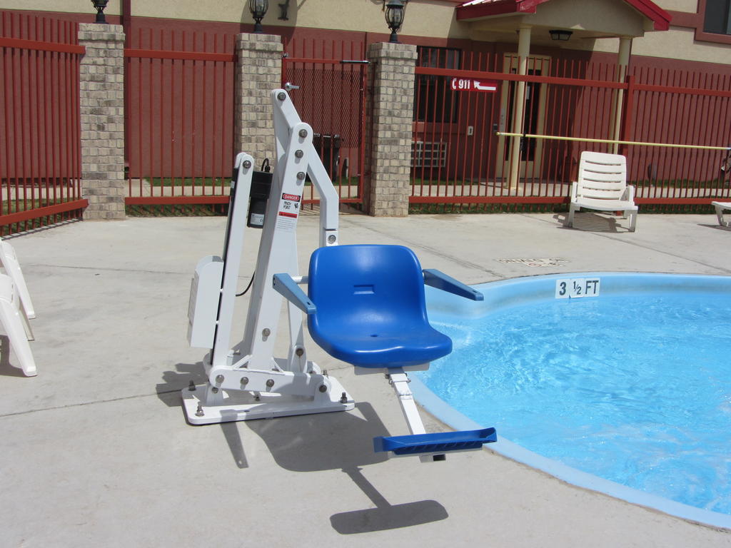 Howard Johnson By Wyndham Lubbock Tx Exterior foto